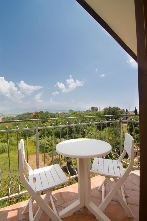 Dominella 3 Apartment Casal Velino Ruang foto